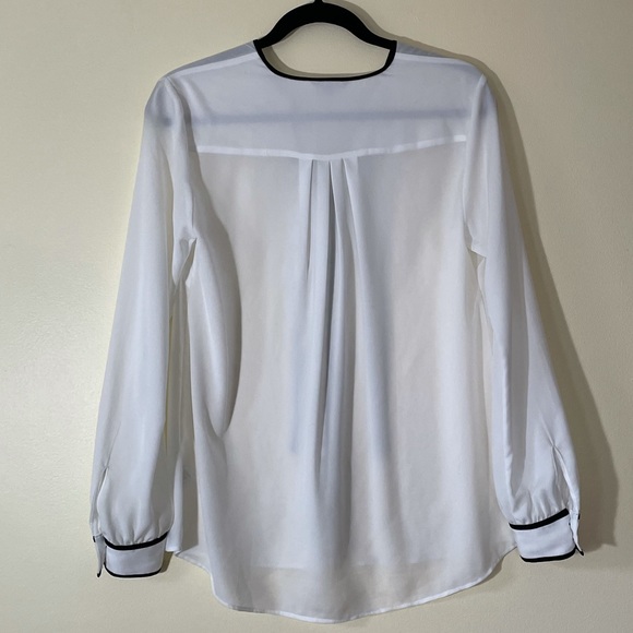 RW&CO White Blouse in Size Small - Picture 2 of 7